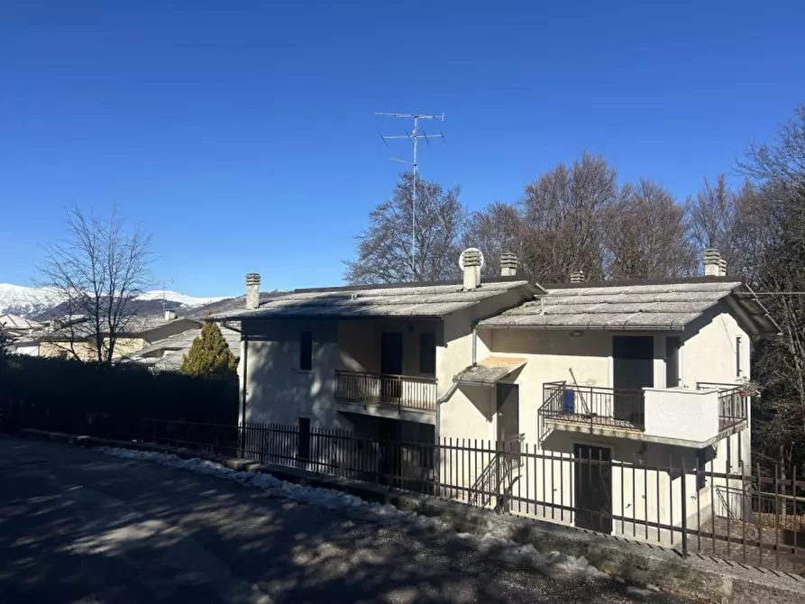 Immagine 1 di Appartamento in vendita  in via passo buole a Bosco Chiesanuova