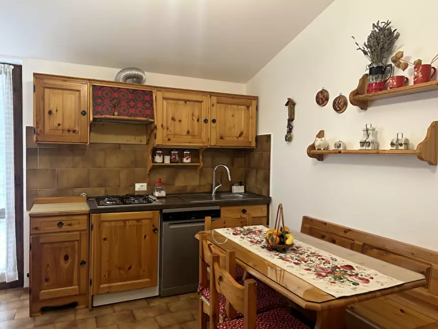 Immagine 17 di Appartamento in vendita  in via passo buole a Bosco Chiesanuova