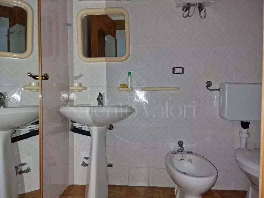 Immagine 11 di Attività commerciale in affitto  in Via Provinciale Matino a Parabita