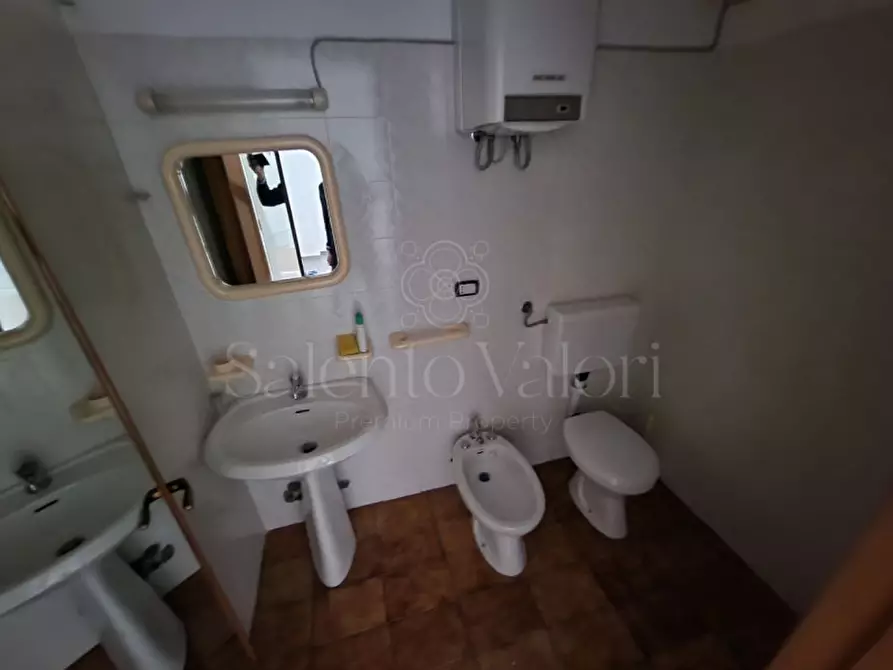 Immagine 12 di Attività commerciale in affitto  in Via Provinciale Matino a Parabita