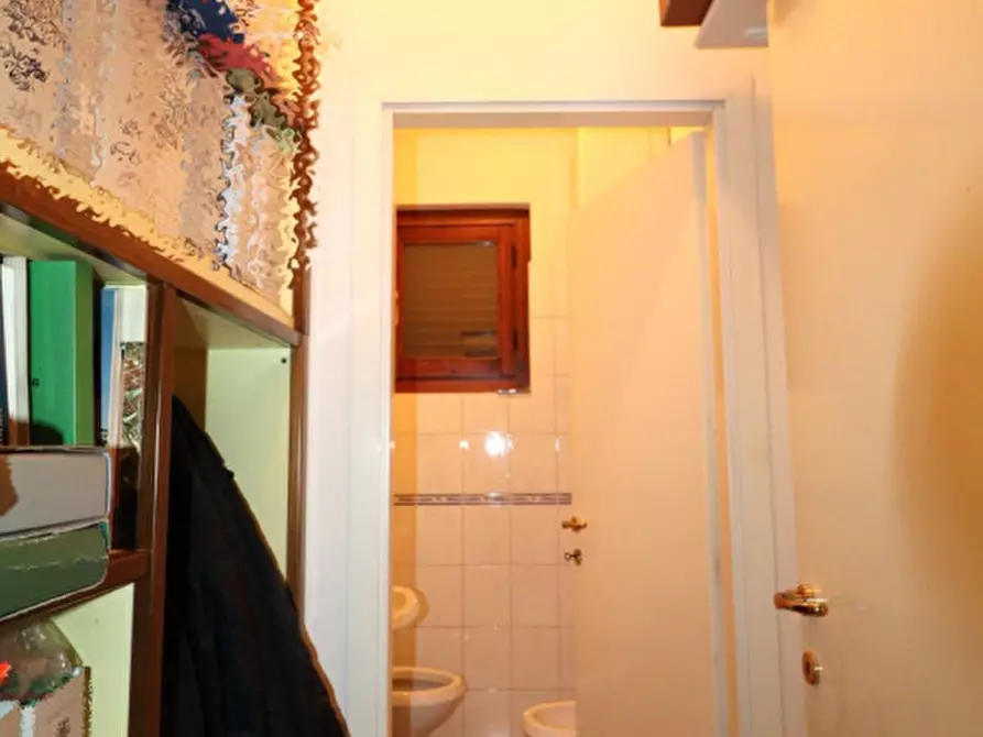 Immagine 8 di Ufficio in vendita  in Piazza della Repubblica a Montevarchi