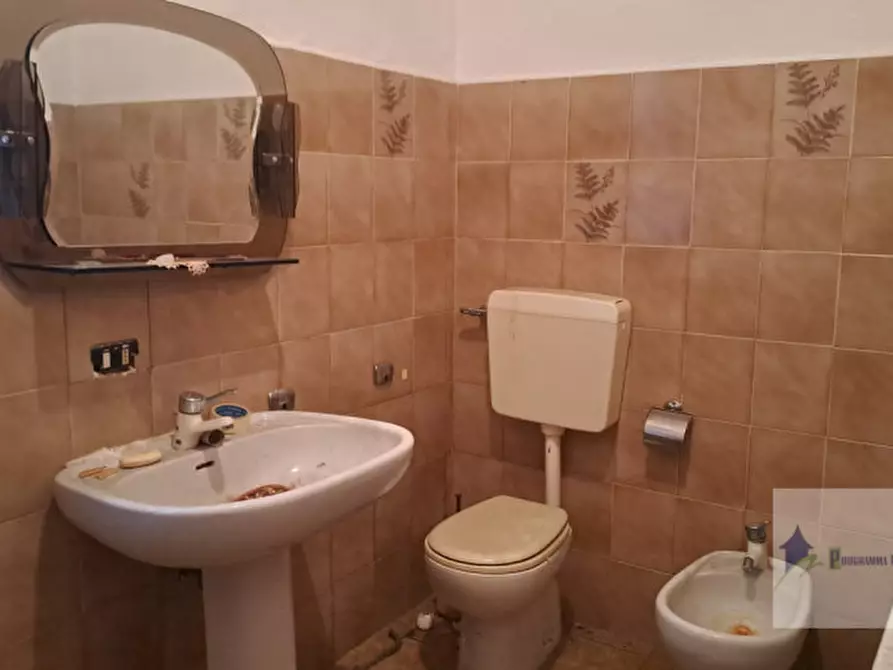 Immagine 6 di Casa indipendente in vendita  in Via Giuseppe Verdi a Castano Primo