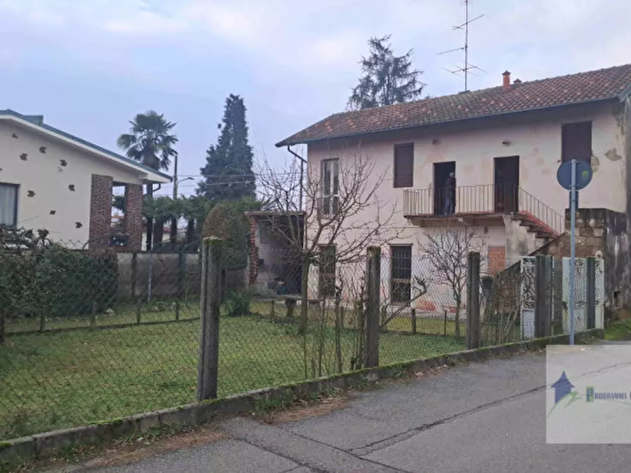 Immagine 13 di Casa indipendente in vendita  in Via Giuseppe Verdi a Castano Primo