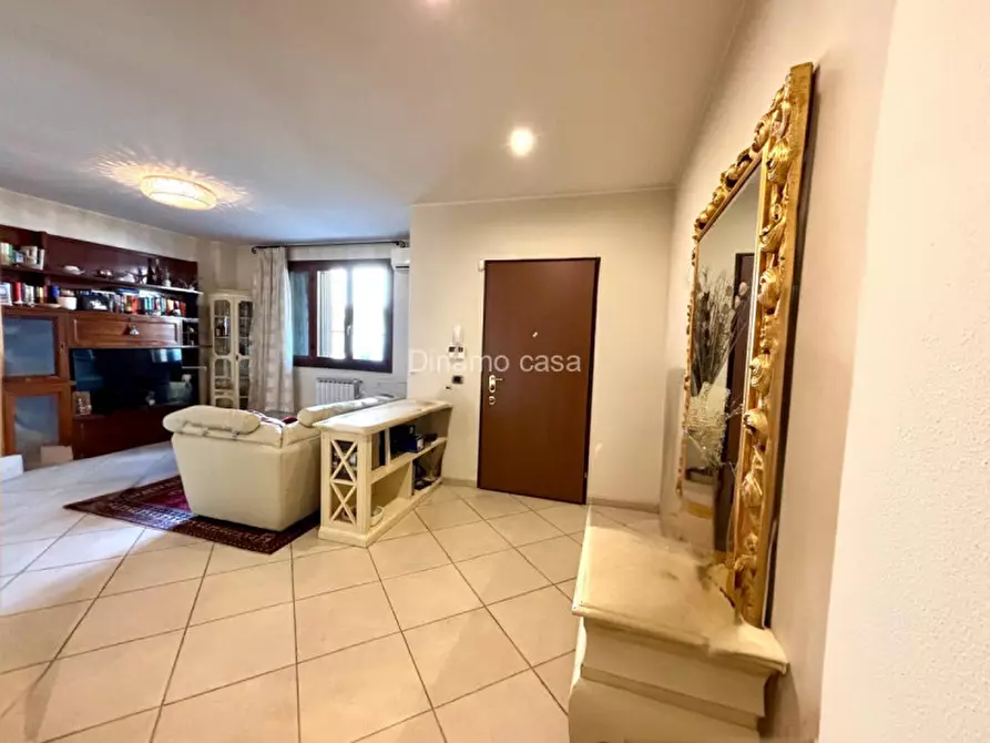 Immagine 4 di Villetta a schiera in vendita  in via Senio a Prato