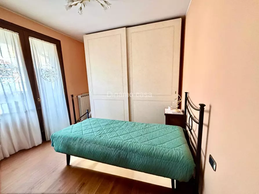 Immagine 13 di Villetta a schiera in vendita  in via Senio a Prato