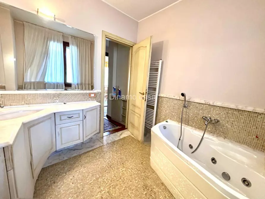 Immagine 15 di Villetta a schiera in vendita  in via Senio a Prato