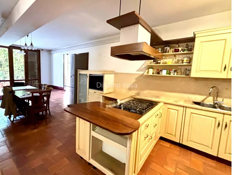 Immagine 22 di Villetta a schiera in vendita  in via Senio a Prato