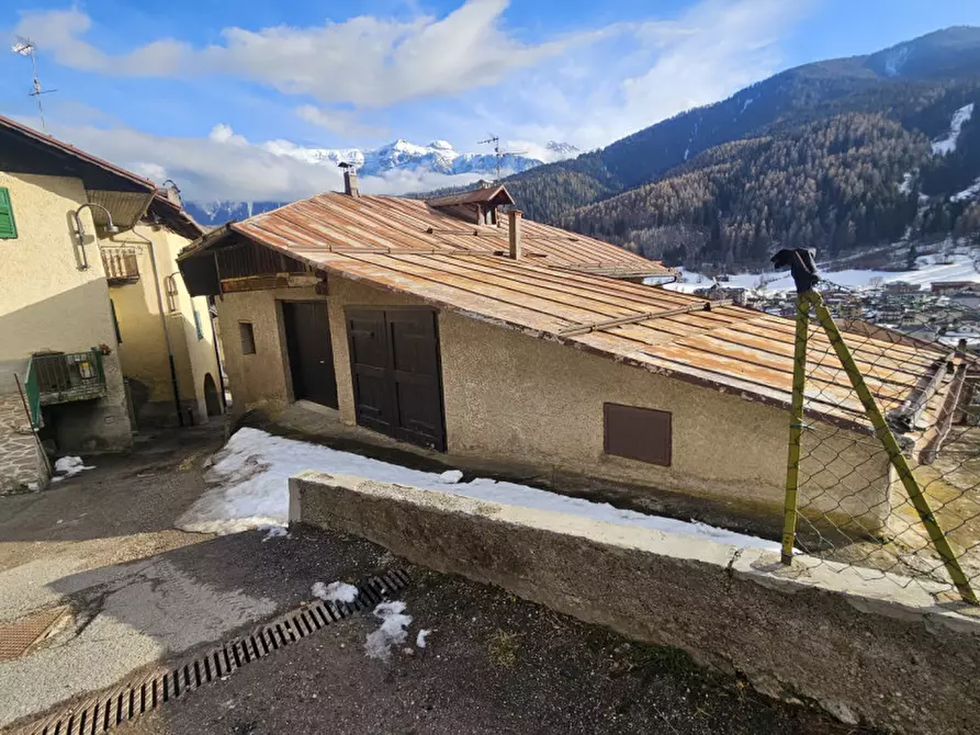 Immagine 9 di Casa indipendente in vendita  in Via Della Camocina a Commezzadura