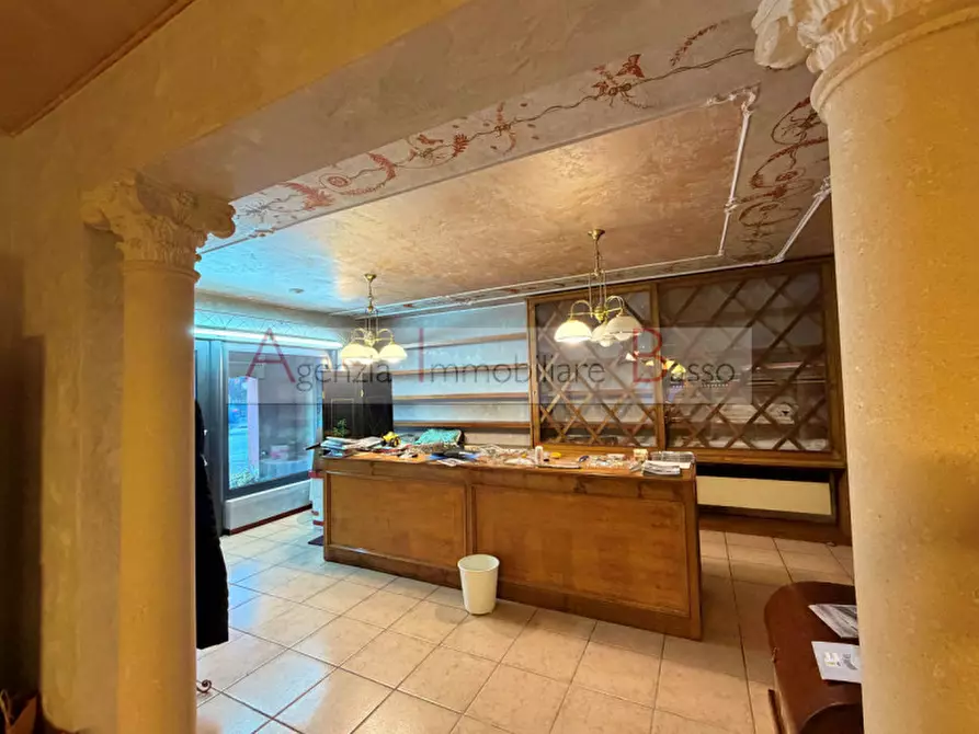 Immagine 3 di Negozio in affitto  in VIA VALSUGANA a San Giorgio In Bosco