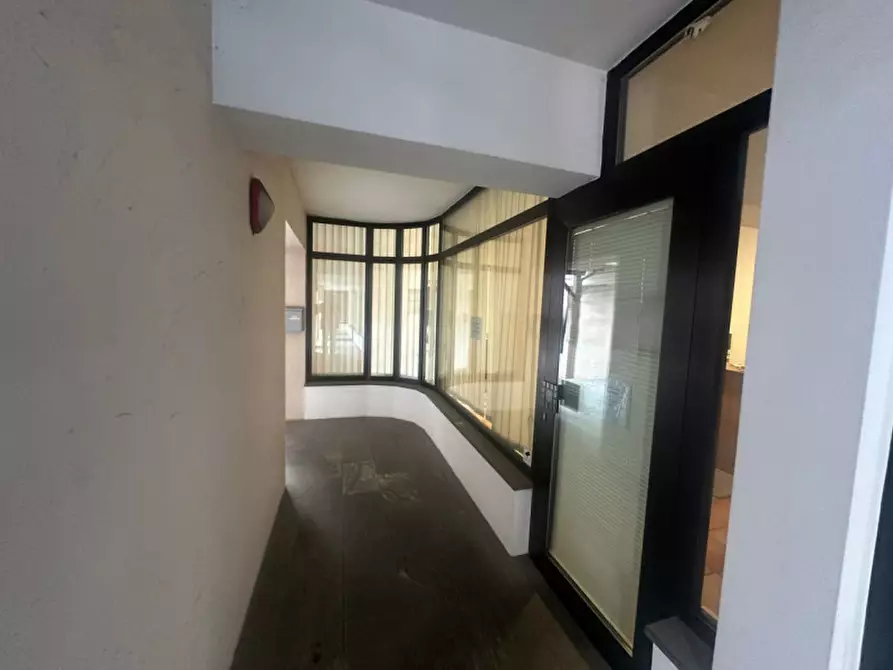 Immagine 1 di Ufficio in affitto  in Via Roma a Ortisei .St Ulrich.