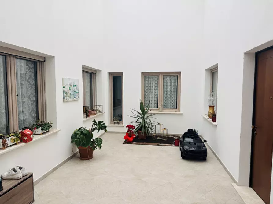 Immagine 1 di Appartamento in vendita  in Via Antonio Gramsci 111 a Siniscola