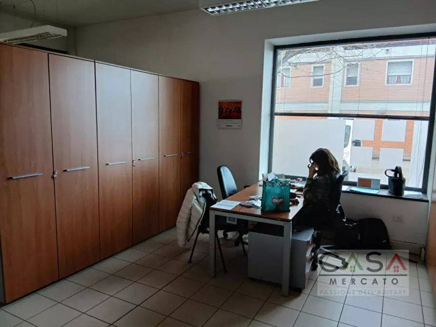 Immagine 9 di Negozio in vendita  in Piazza Nicolo' di Maniago a Maniago