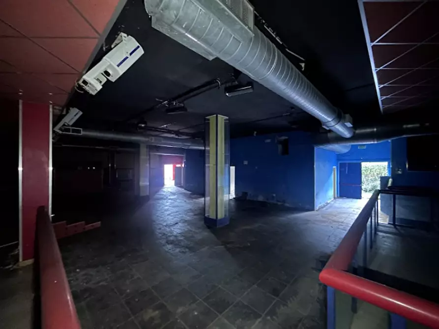 Immagine 19 di Magazzino in vendita  in via vittorio veneto 9 a Iseo