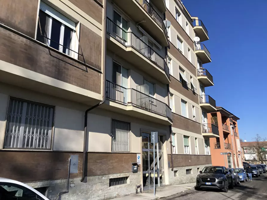 Immagine 1 di Appartamento in vendita  in Via Umberto Caligaris  12 a Casale Monferrato