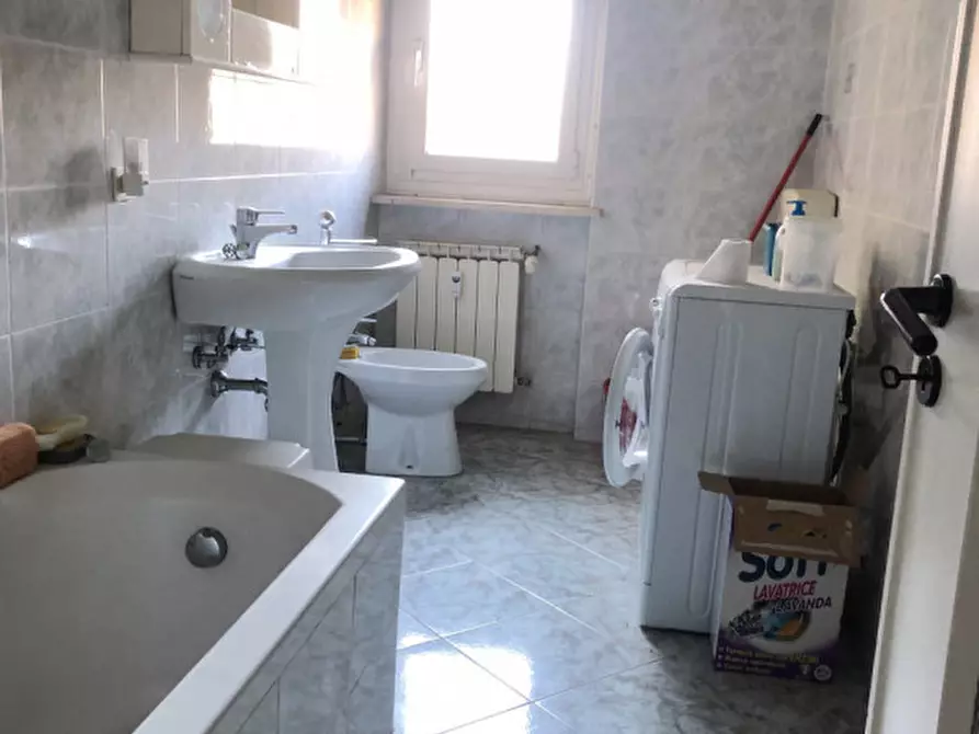 Immagine 12 di Appartamento in vendita  in Via Umberto Caligaris  12 a Casale Monferrato