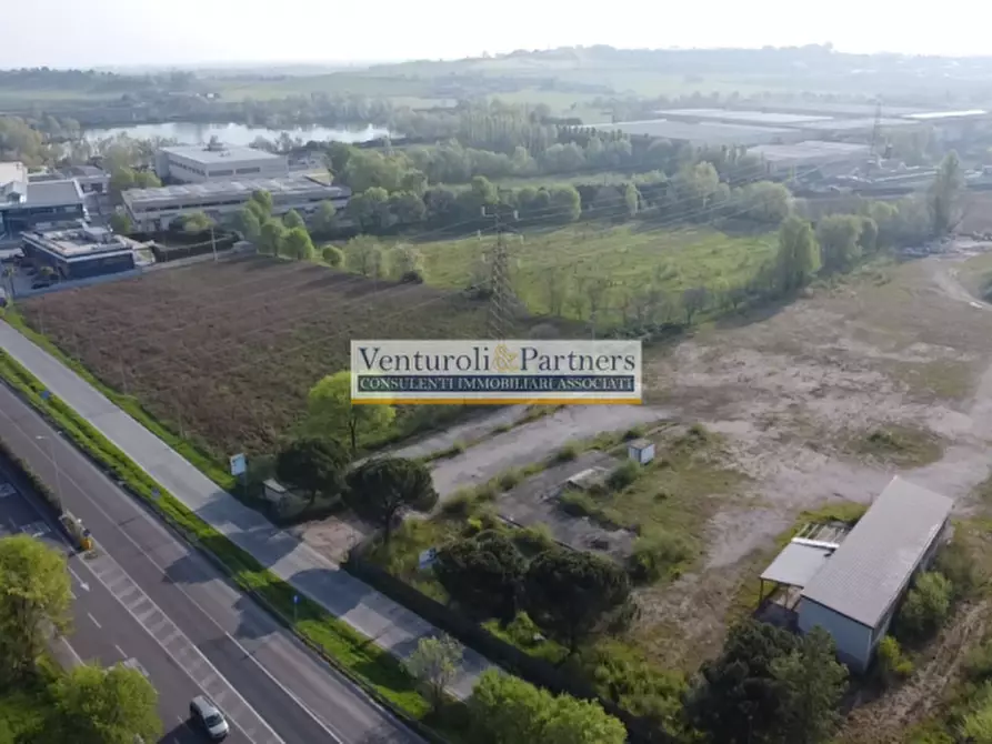 Immagine 3 di Terreno in vendita  in Via Brodena a Desenzano Del Garda