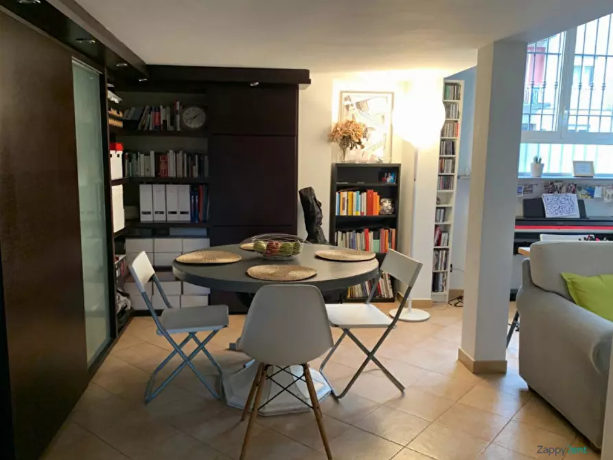 Immagine 1 di Camera in affitto  in Via Abano, 11 a Milano