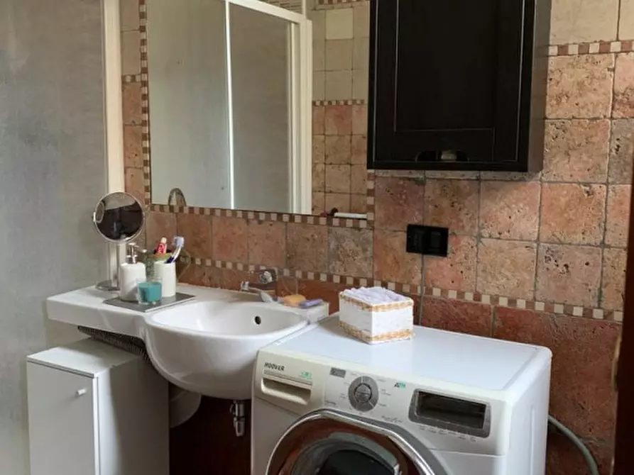 Immagine 4 di Camera in affitto  in Via Abano, 11 a Milano