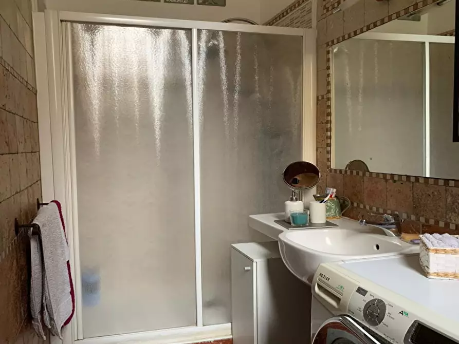 Immagine 33 di Camera in affitto  in Via Abano, 11 a Milano