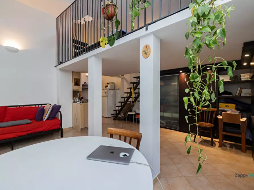 Immagine 1 di Appartamento in affitto  in Via Abano, 11 a Milano