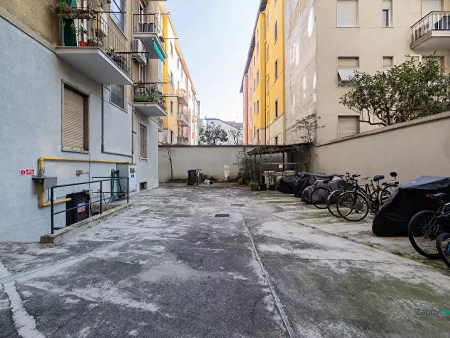 Immagine 28 di Appartamento in affitto  in Via Abano, 11 a Milano
