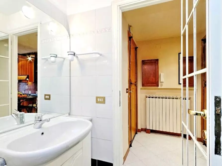 Immagine 3 di Appartamento in affitto  in Via Pompei, 3 a Roma