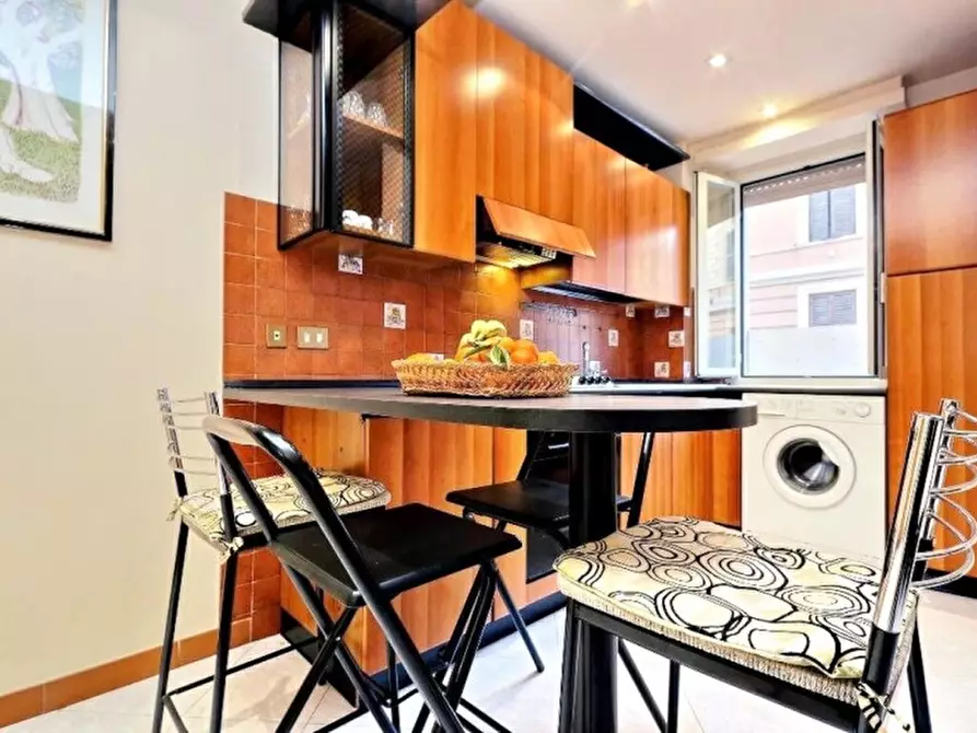 Immagine 12 di Appartamento in affitto  in Via Pompei, 3 a Roma