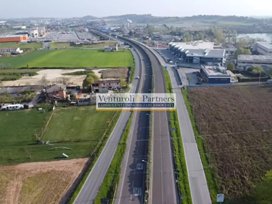 Immagine 5 di Terreno in vendita  in Via Vicina a Desenzano Del Garda