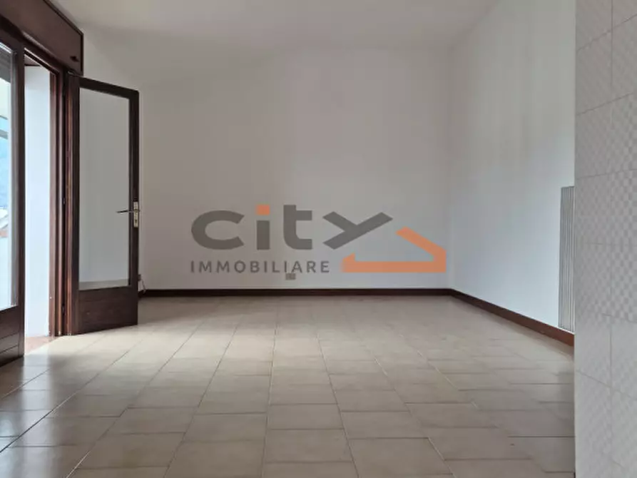 Immagine 5 di Appartamento in vendita  in Via Julia 7 a Romano D'ezzelino