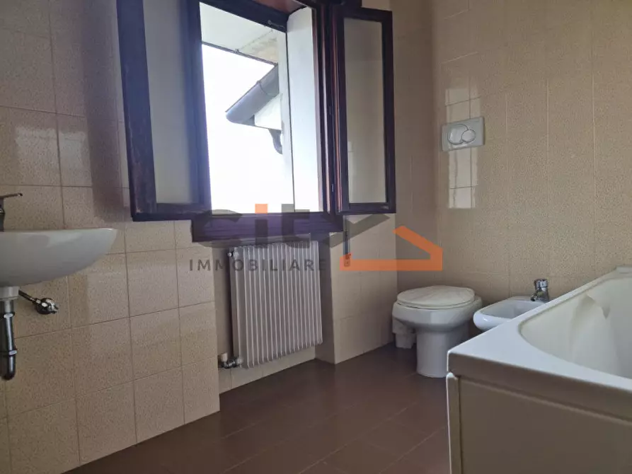 Immagine 15 di Appartamento in vendita  in Via Julia 7 a Romano D'ezzelino