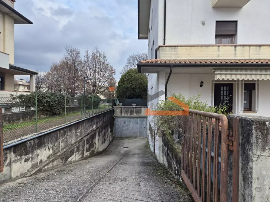 Immagine 24 di Appartamento in vendita  in Via Julia 7 a Romano D'ezzelino