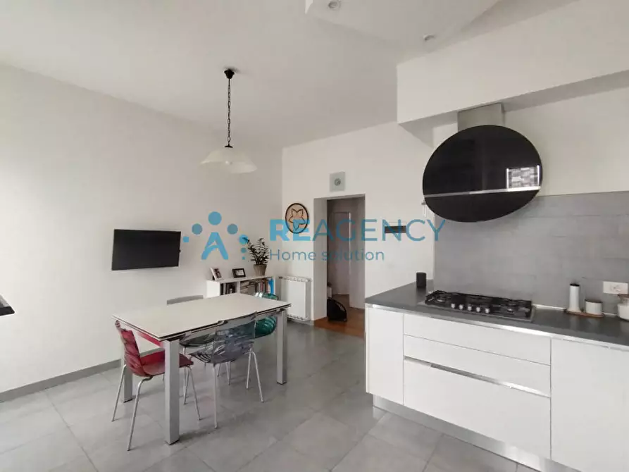 Immagine 6 di Appartamento in vendita  in Via Achille Grandi a Signa