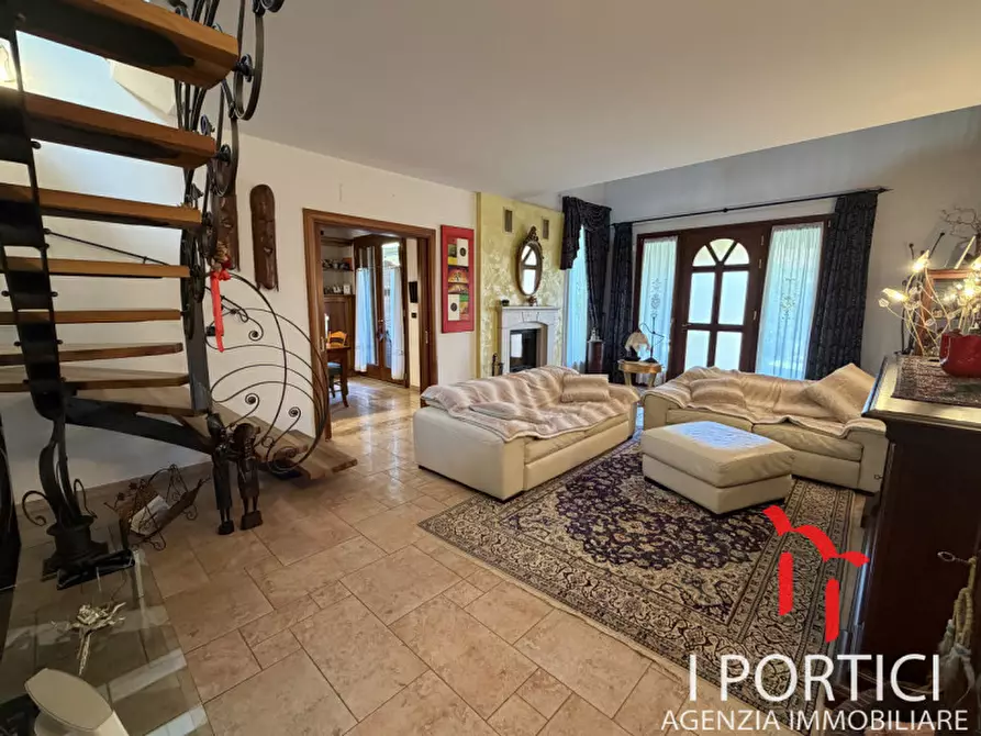 Immagine 5 di Casa bifamiliare in vendita  in Via Tiziano a Scorzè