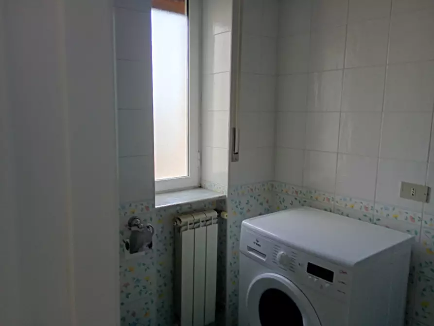 Immagine 28 di Appartamento in affitto  in Vico Trinità alla Cesaria 21 a Napoli