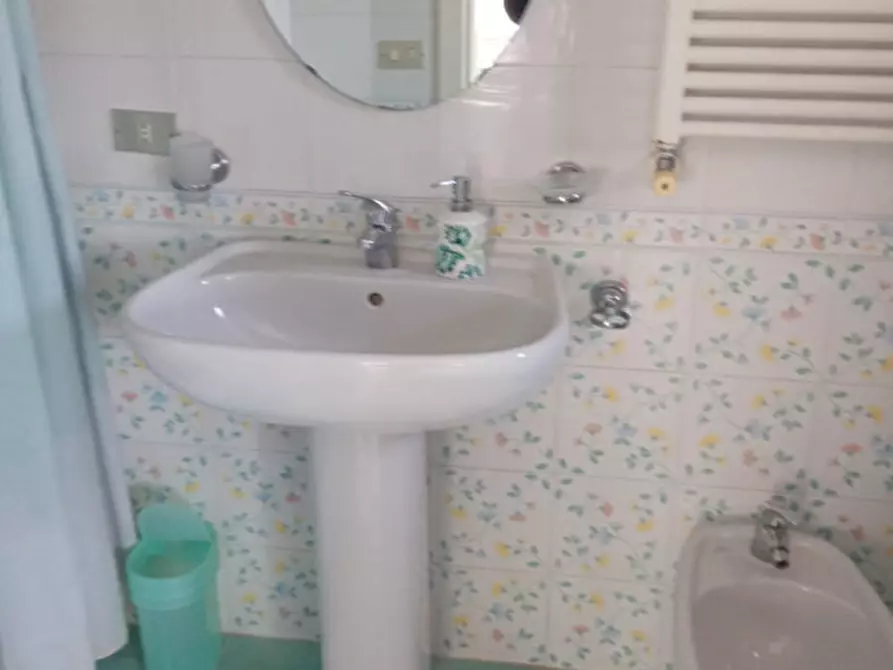 Immagine 39 di Appartamento in affitto  in Vico Trinità alla Cesaria 21 a Napoli