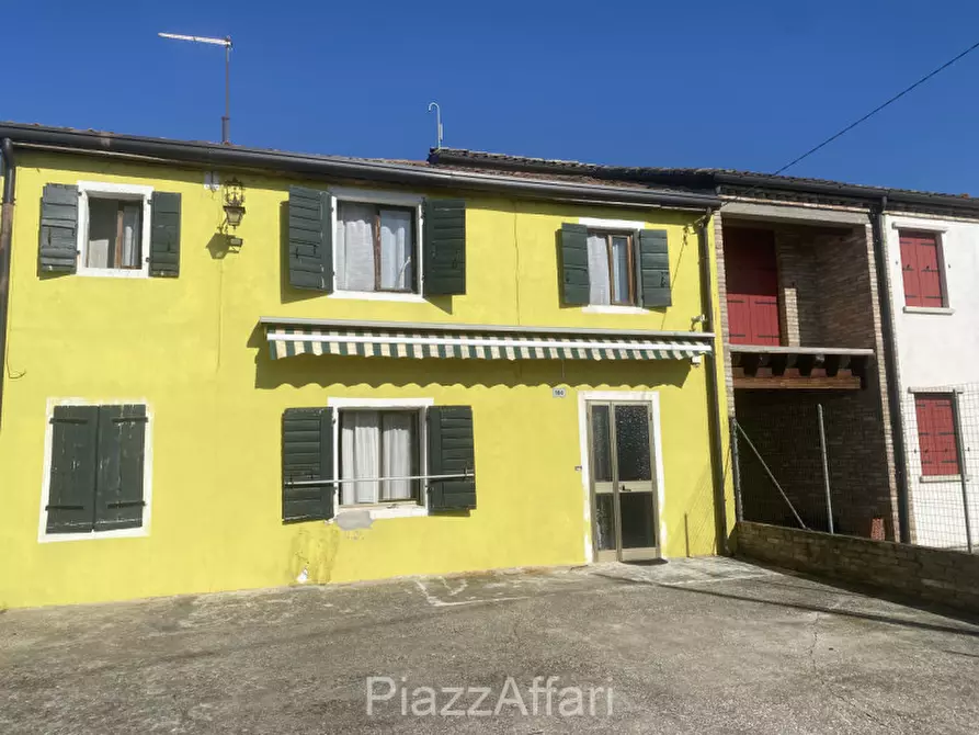 Immagine 1 di Villa in vendita  in Piove di Sacco Via Villa a Piove Di Sacco