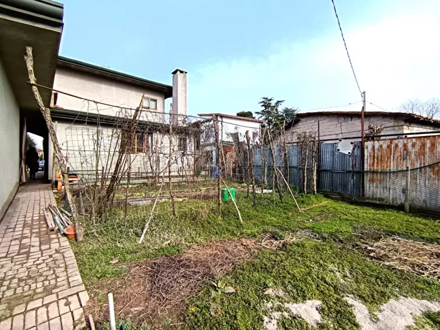 Immagine 36 di Casa indipendente in vendita  in Via Giuseppe Verdi a Sant'angelo Di Piove Di Sacco