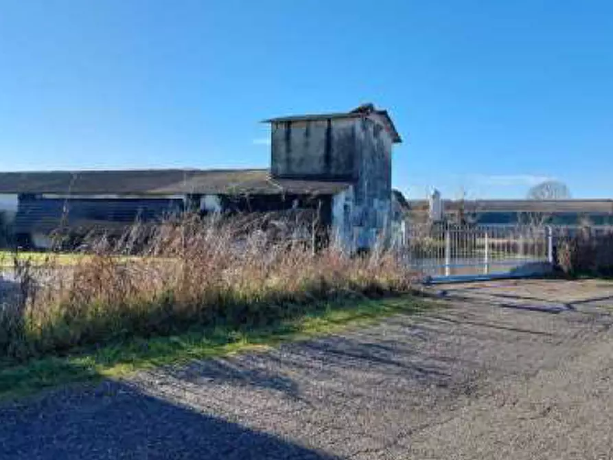 Immagine 1 di Capannone industriale in vendita  in Via Brenton, 7 a Loria