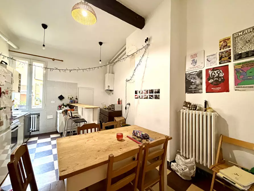 Immagine 6 di Appartamento in vendita  in pratello 23 a Bologna