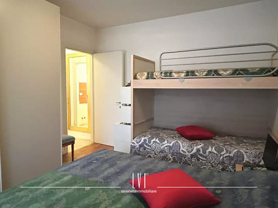 Immagine 22 di Appartamento in vendita  in Via Andrea Bafile 360 a Jesolo