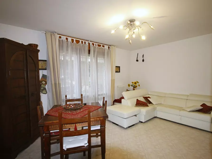 Immagine 2 di Appartamento in vendita  in viale Cesenatico a Riccione