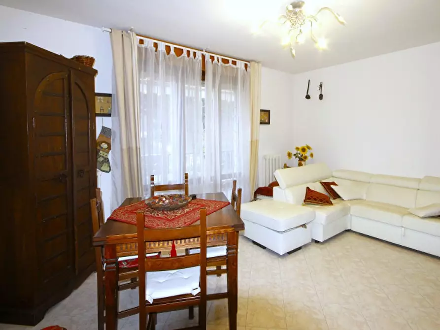 Immagine 4 di Appartamento in vendita  in viale Cesenatico a Riccione