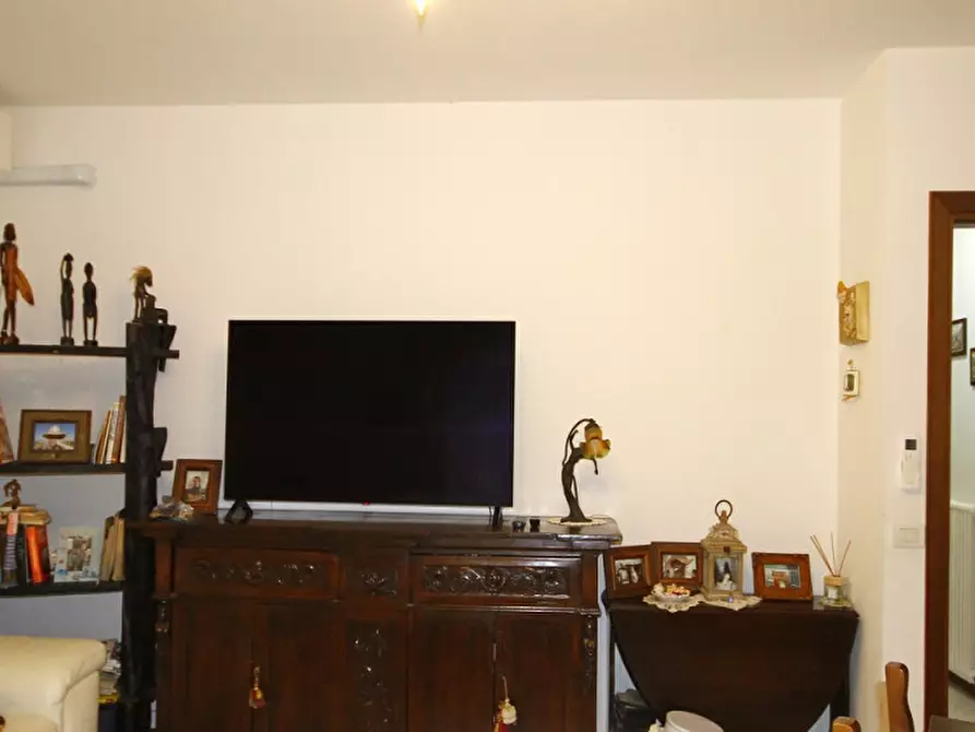 Immagine 9 di Appartamento in vendita  in viale Cesenatico a Riccione