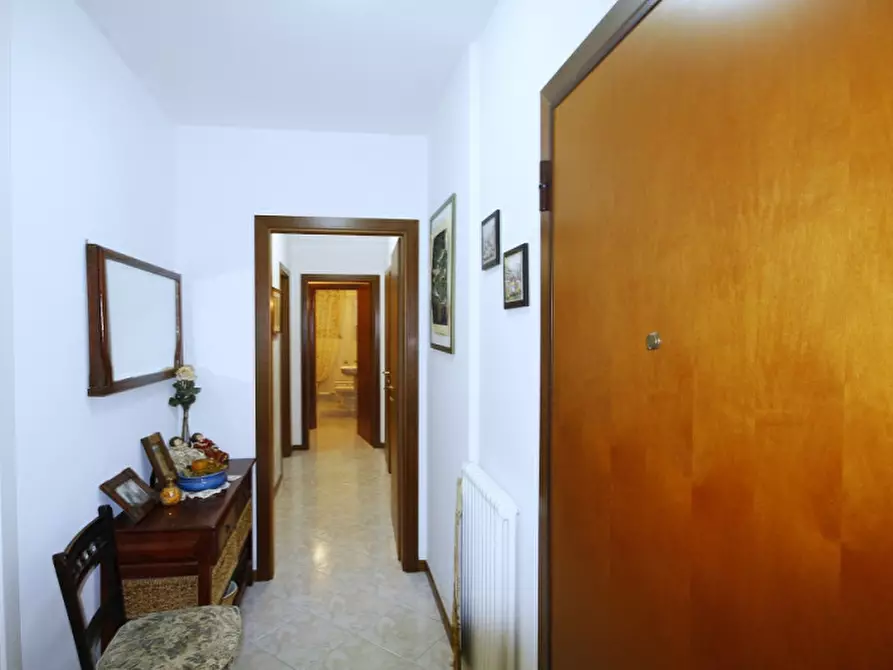 Immagine 15 di Appartamento in vendita  in viale Cesenatico a Riccione