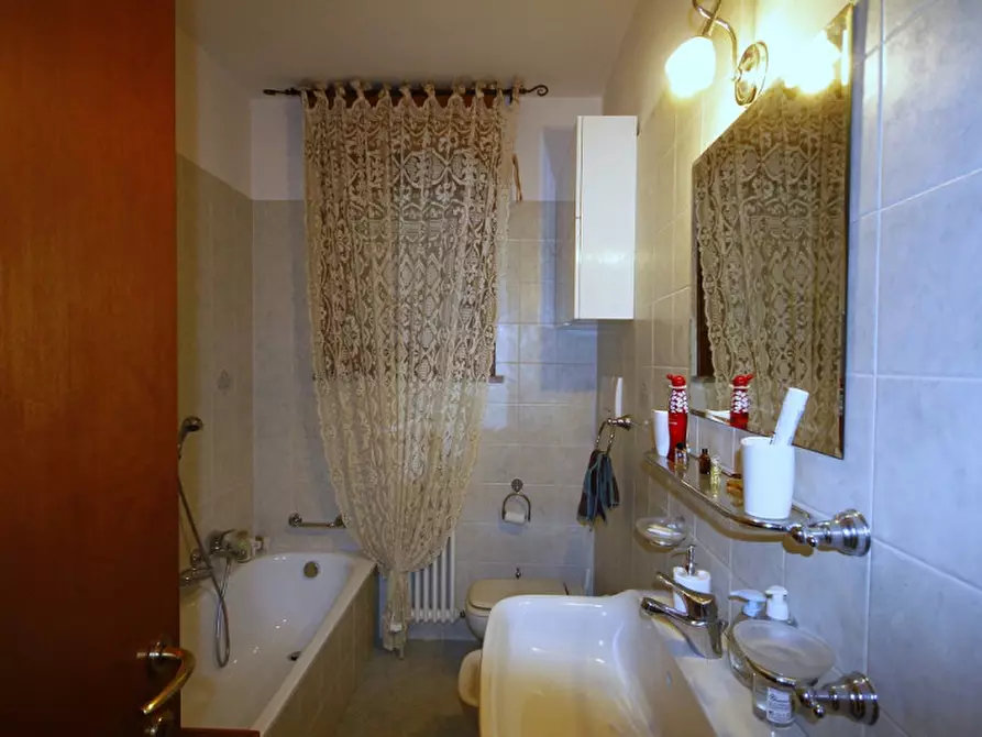 Immagine 19 di Appartamento in vendita  in viale Cesenatico a Riccione