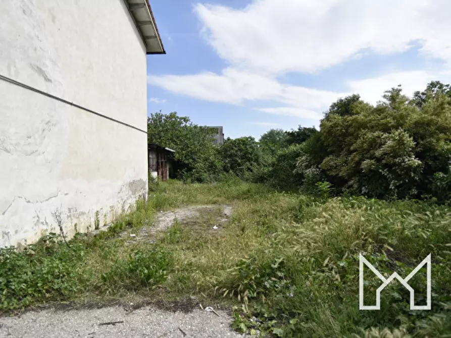 Immagine 6 di Casa bifamiliare in vendita  a Rossano Veneto
