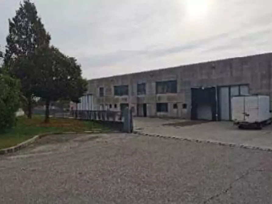 Immagine 1 di Capannone industriale in vendita  in Via Cal della Madonna a Farra Di Soligo