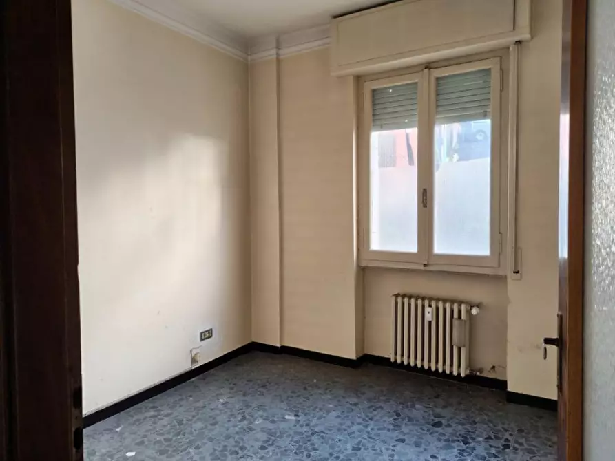 Immagine 3 di Ufficio in vendita  in Viale Giacomo Matteotti, 105 a Imperia