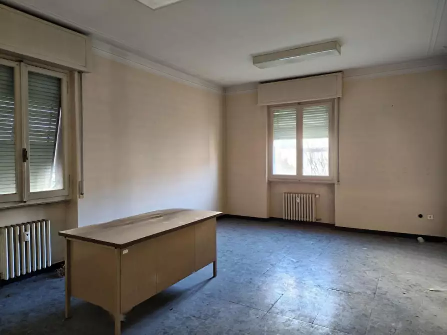 Immagine 4 di Ufficio in vendita  in Viale Giacomo Matteotti, 105 a Imperia