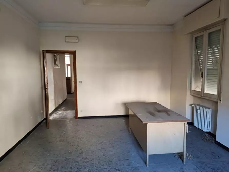 Immagine 5 di Ufficio in vendita  in Viale Giacomo Matteotti, 105 a Imperia